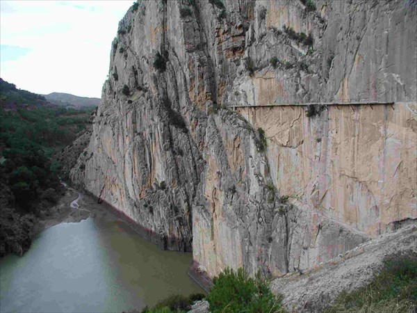 Королевская тропа над водохранилищем